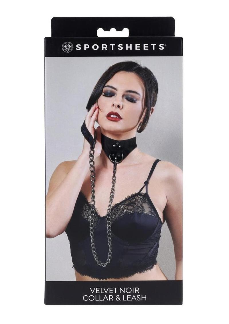 Velvet Noir Collar and Leash