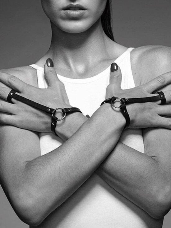 Bijoux Indiscrets Maze Hand Bracelet Harness