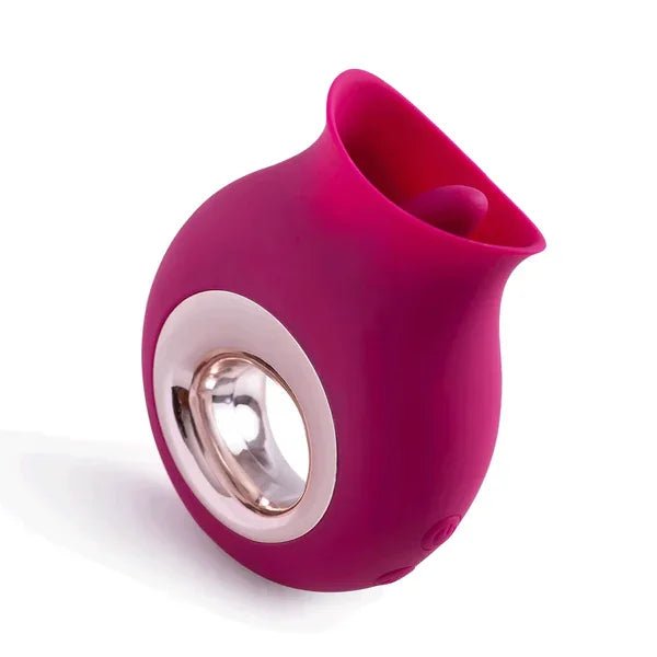 Alvinaclitlickingvibrator.jpg
